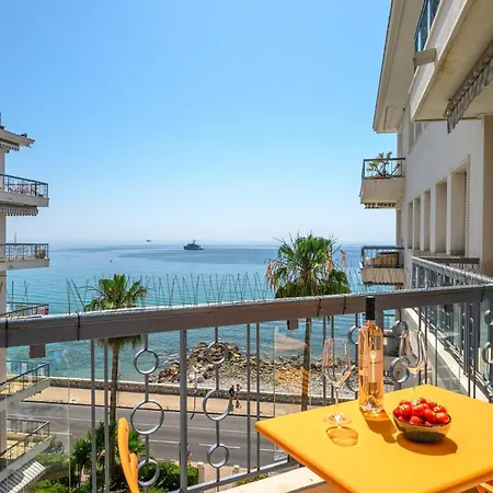 Le Bergasol Vue Terrasse Proche Centre Apartment